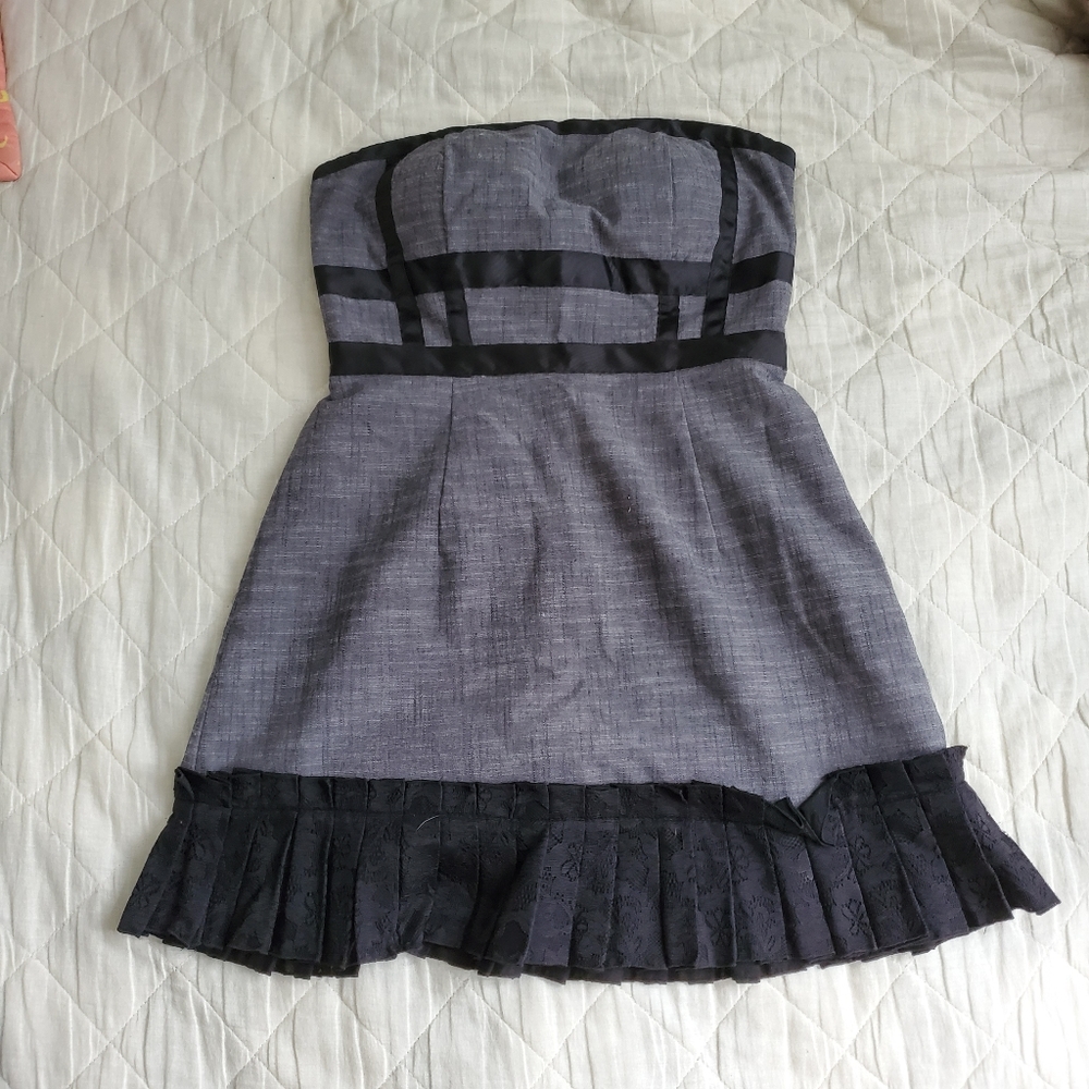 Forever 21 gray and black lace dress